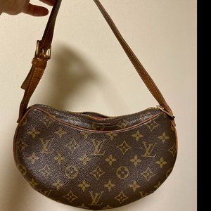 LOUIS VUITTON POCHETTE CROISSANT HANDBAG PURSE (PM size)